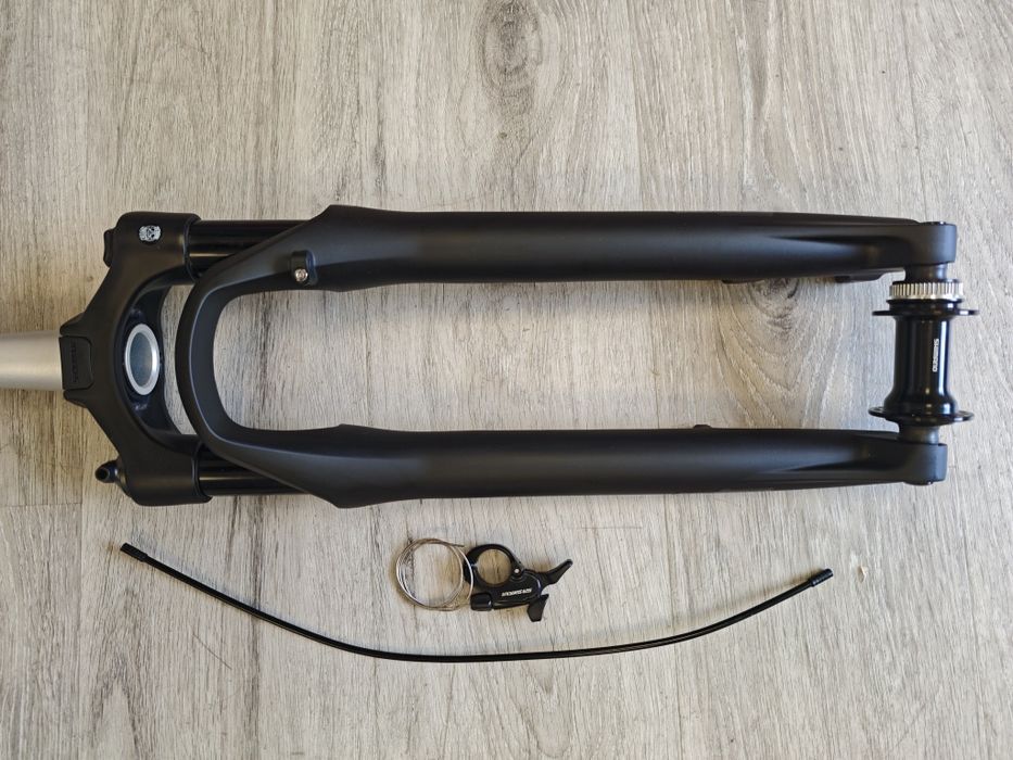 Amortyzator SR Suntour Max 32 Air do koła 28"