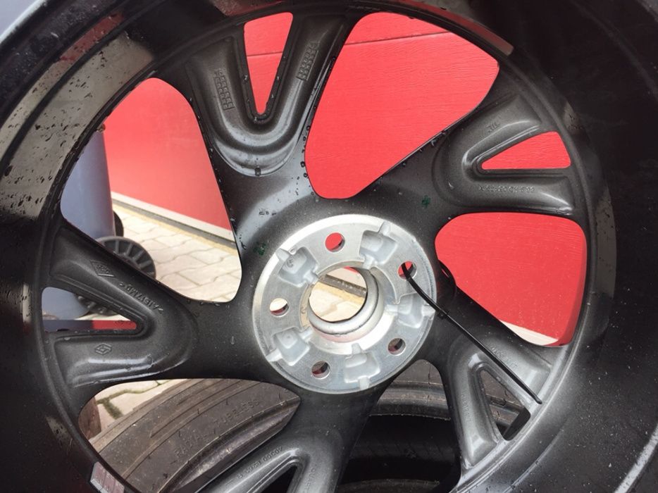 Felgi Koła 20 cali Renault Scenic 5x114,5 et33 6,5J Nowe oryginalne