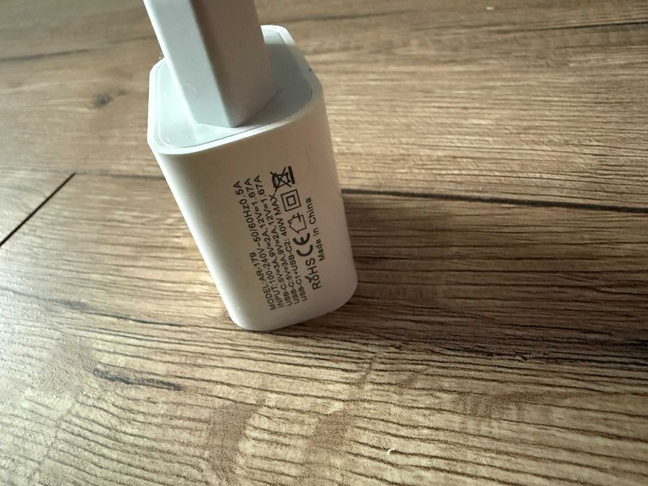 Podwójna Ładowarka USB-C 40W