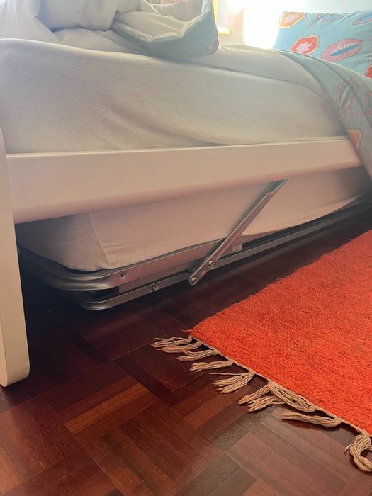 Vende-se mobília de quarto jovem