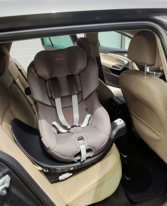 Cadeira Auto Cybex Sirona S2 i-Size ISOFIX Rotativa 360°