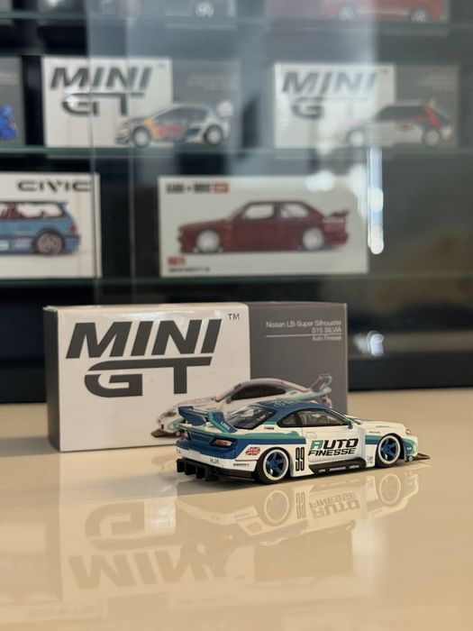 Mini Gt  Nissan Silvia Auto Finesse