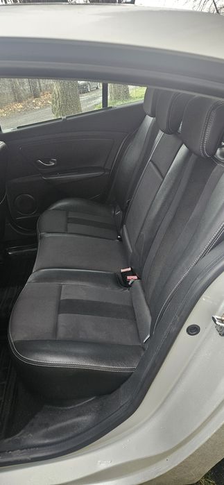 renault fluence 2011 задні сідушки