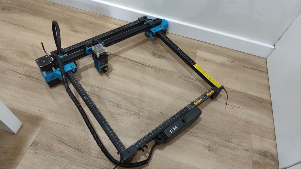 máquina de corte e gravação a laser