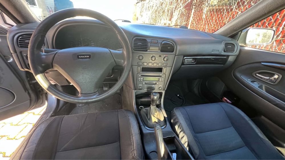 Volvo V40 2004 rocznik