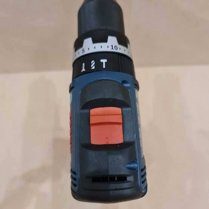 144. Bosch Professional GSB 18V-65 + 2 Baterias 5.0Ah + Carregador + L-BOXX