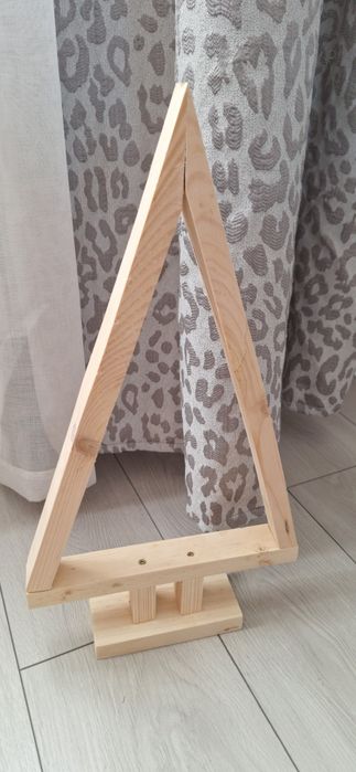 Choinka drewniana 50x27 surowe drewno