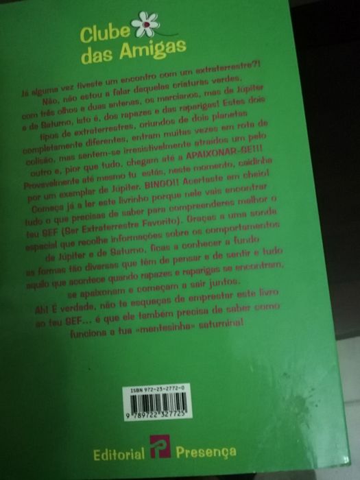 As raparigas são de Saturno, os rapazes são de Júpiter