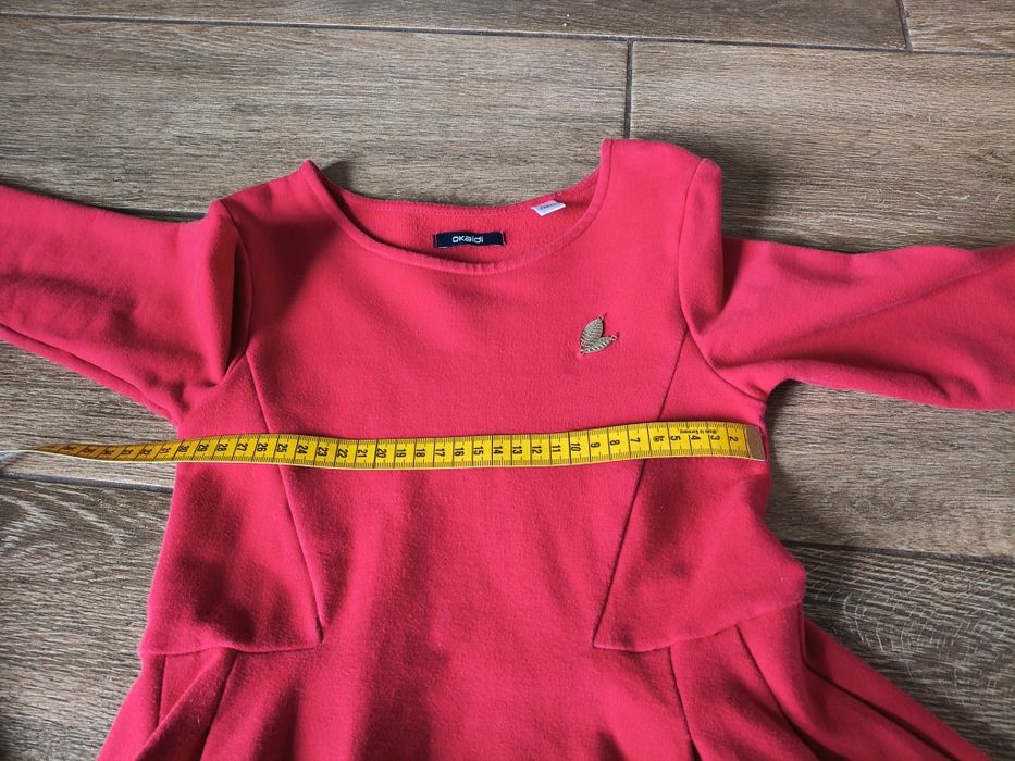 Elegancka sukienka czerwona okaidi 128