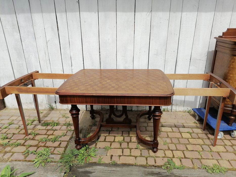 Komplet komoda ze stołem