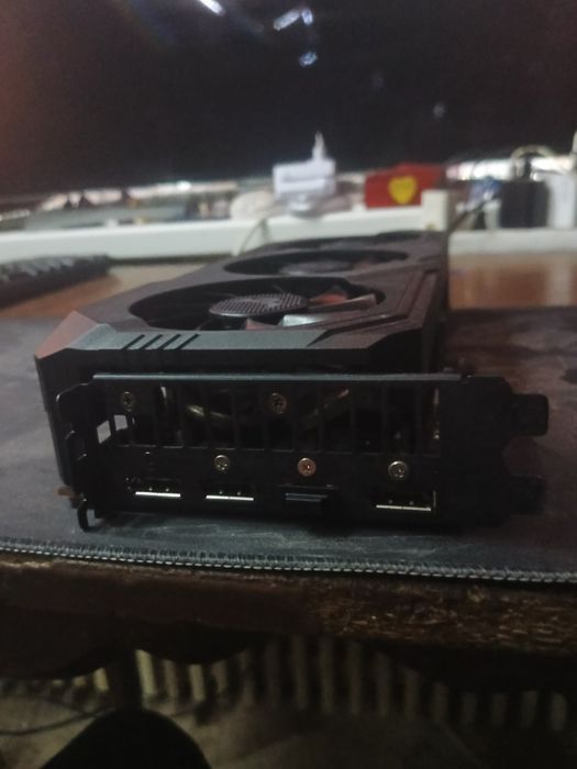 Видеокарта AMD RX 5700 XT