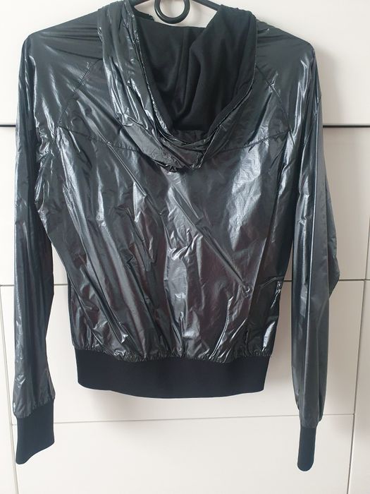 Kurtka Nike wiatrówka