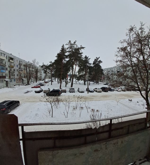 Продам двух комнатную кв. в  Гвардейском.