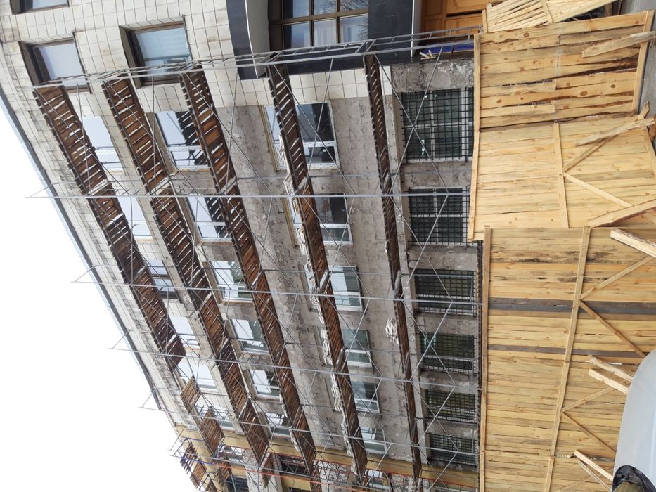 Аренда строительных лесов. Оренда будівельних риштувань.