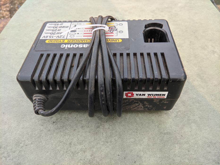 Ładowarka Panasonic EY0230 7,2 - 15,6V