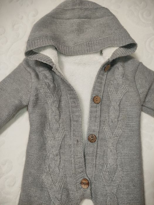 В'язаний теплий комбінезон на дитину 3-6 місяців