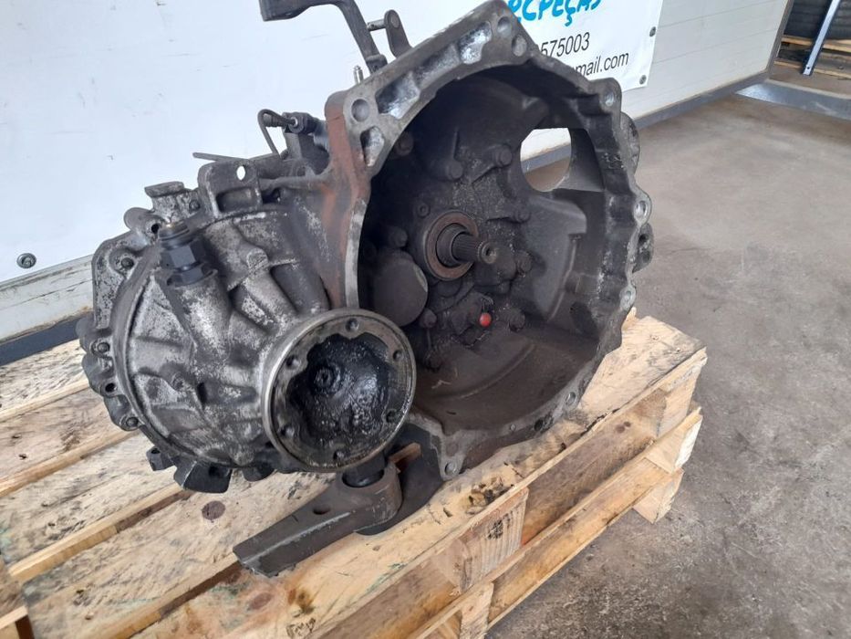 CAIXA VELOCIDADES ORIGINAL EGU VW VOLKSWAGEN GOLF IV 4 2.0i 115CV APK A3 LEON BORA