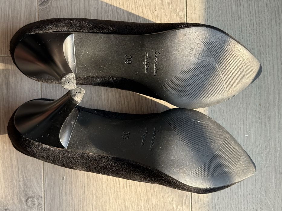 Buty szpilki zamszowe 38