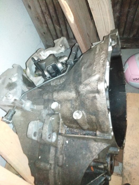 Skrzynia biegów ford s max 1.6 ecoboost, uszkodzona.
