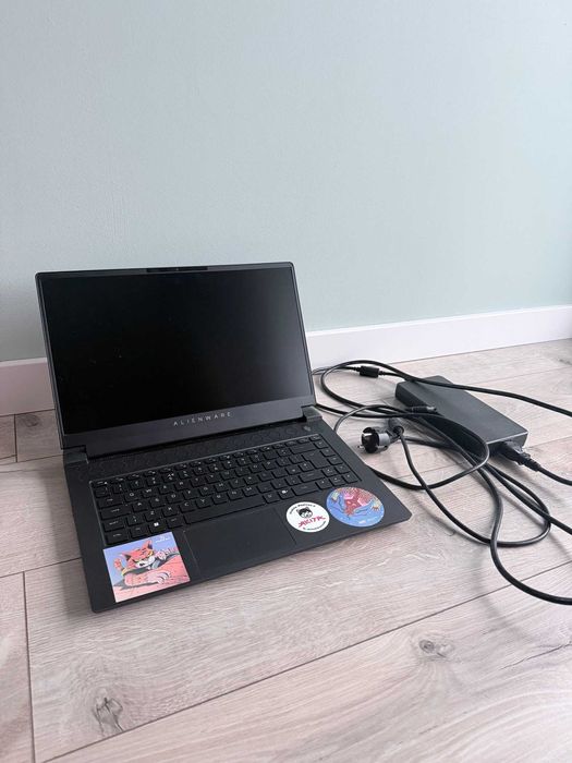 Laptop Dell Alienware m15 R7 360 HZ RTX 3070ti i7-12700H 16GB 1TB SSD