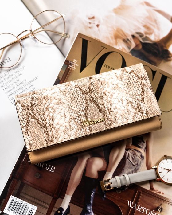 duży portfel damski z wężowym wzorem - peterson