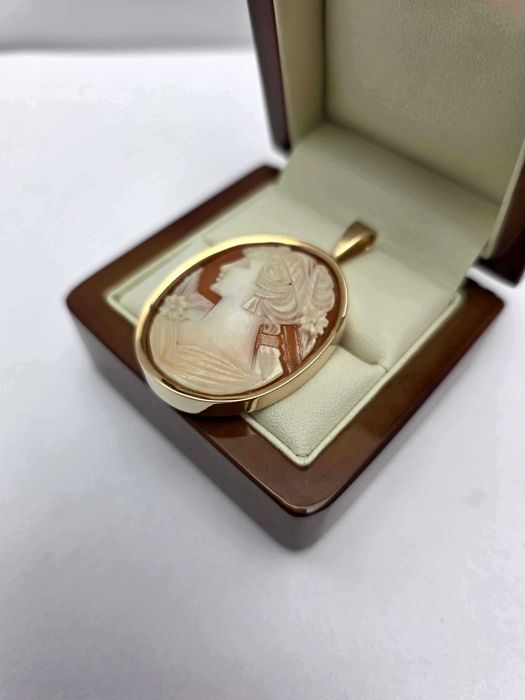 Złota Zawieszka Kamea 10.88G 585