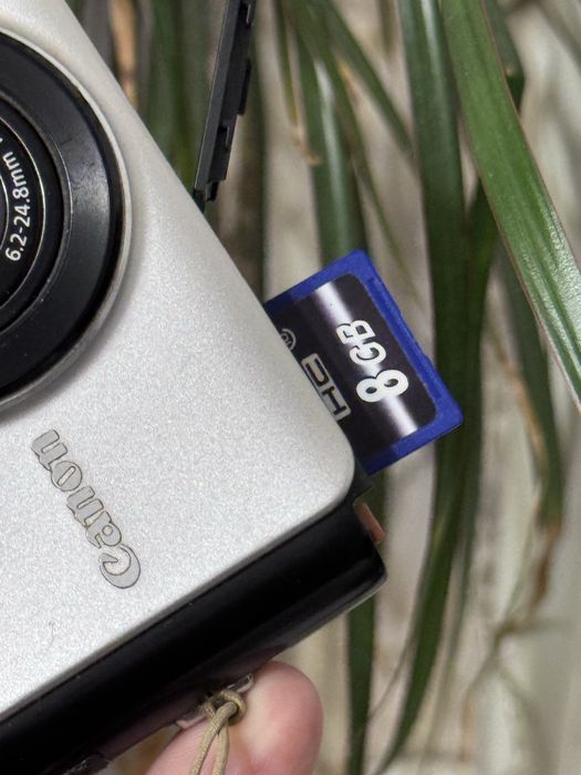 Цифровой фотоаппарат Canon Power Shot A3000 is