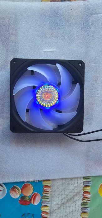 Wentylatory Cooler Master, 12V RGB. 3szt, 1 x kabel RGB i zasilający
