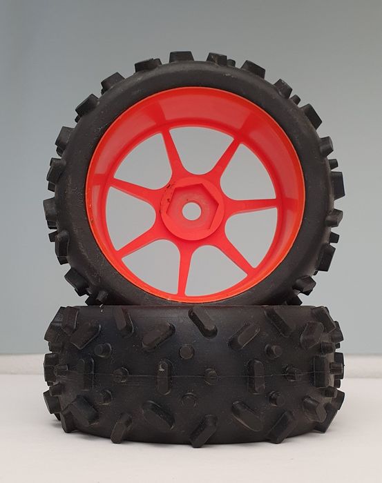 Pneus  TT para buggy 1:8