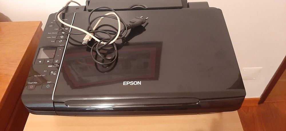 Impressora a cores EPSON