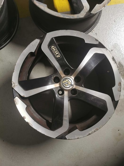 Dotz Hanzo 17` 5x100 golf, seat, audi