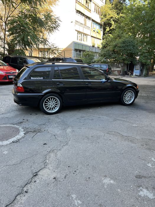 Продаю бмв е46 туринг