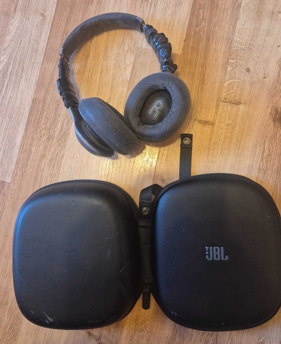Sluchawki JBL Everest 710