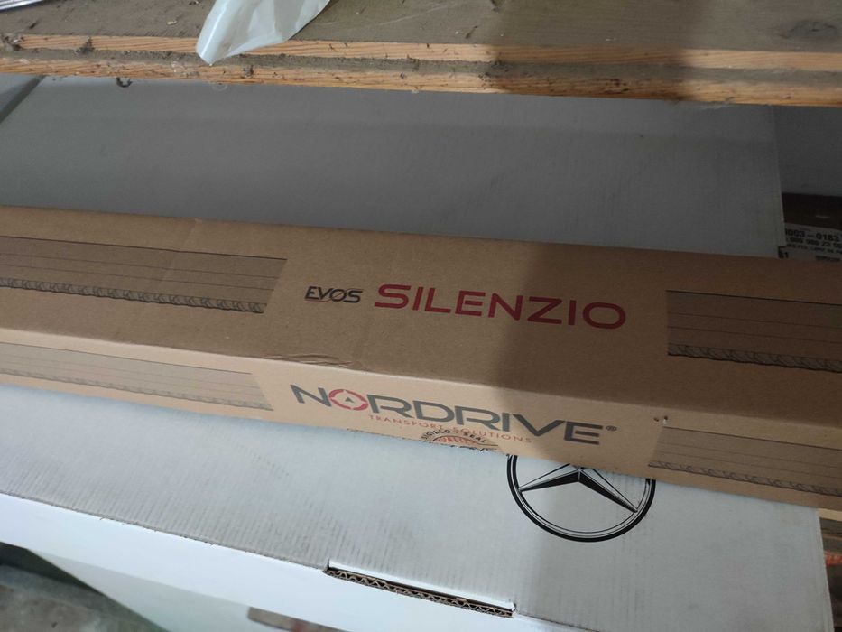 Barras de tejadilho Nordrive para VW Polo de 2009 a 2017 entre outros.