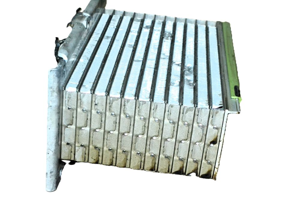 Радіатор інтеркулера Volkswagen Golf 6 Skoda Octavia 1.4TSI 03F145749C