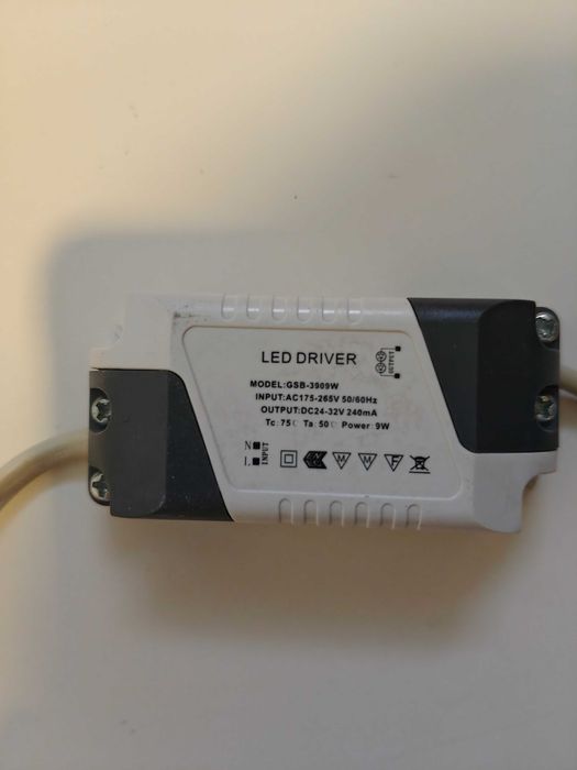 Dimmable LED Transformers with Adjustable Brightness440411313218539524