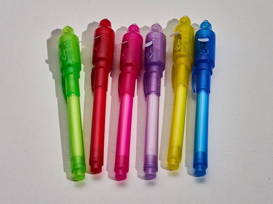 Canetas de tinta invisível