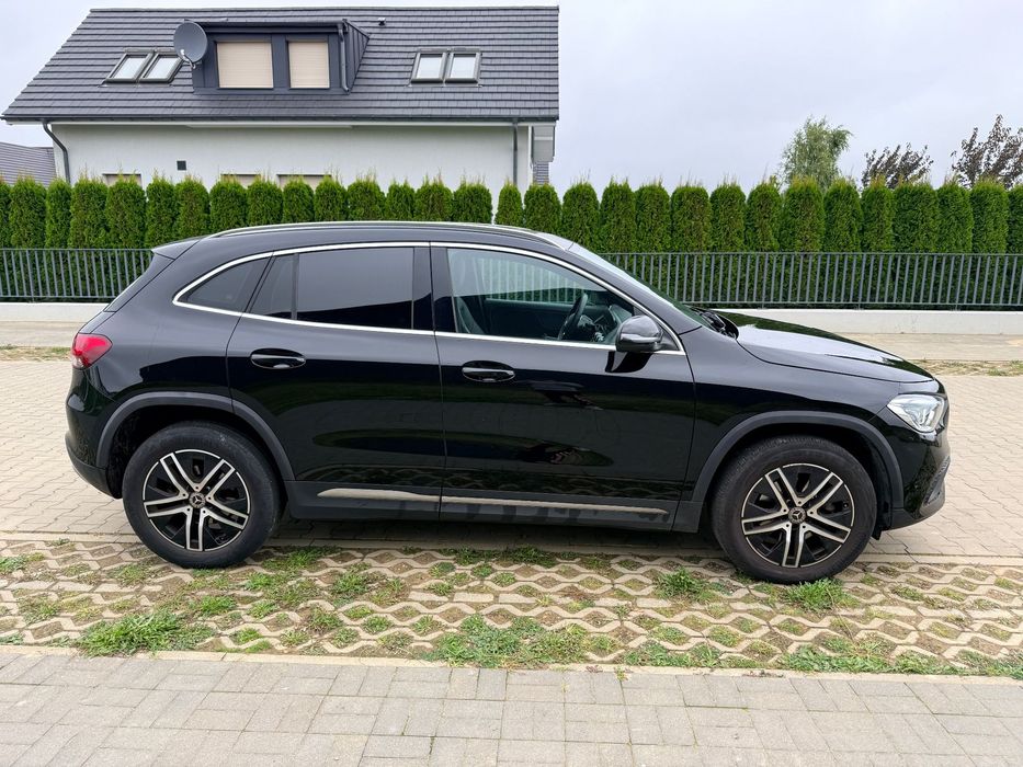 Mercedes-Benz GLA Duży MBUX Niski przebieg CarPlay Android Auto
