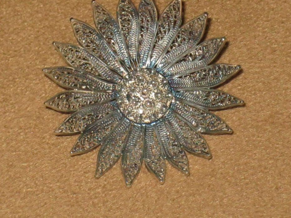 Alfinete Filigrana em Prata de Lei Maciça 835`/..