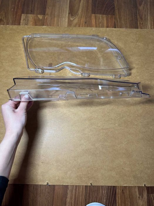 Продам НОВІ стекла фар БМВ е 46 Рестайлінг. ЦІНА ЗА ПАРУ 1500 грн