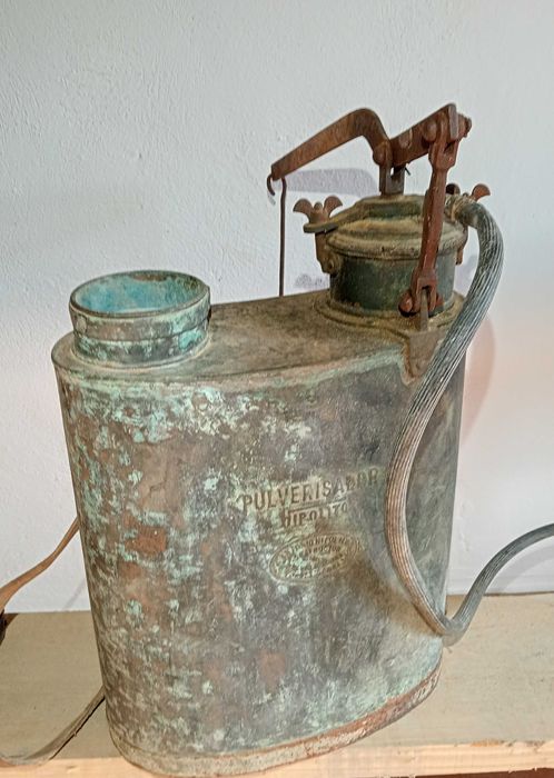 Máquina antiga de sulfatar