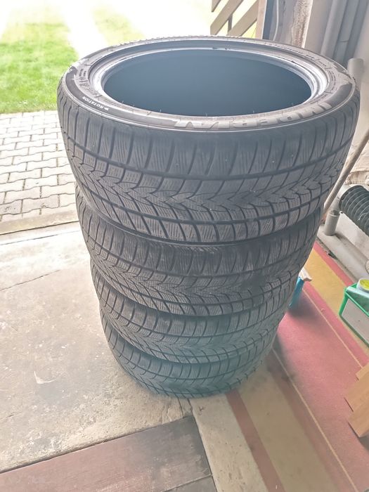 Opony zimowe Imperial 225 45 17R 2024r