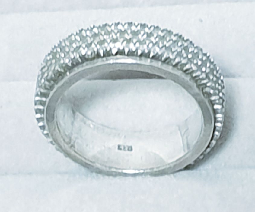 Fantásticos aneis em prata contrastada - preços individuais