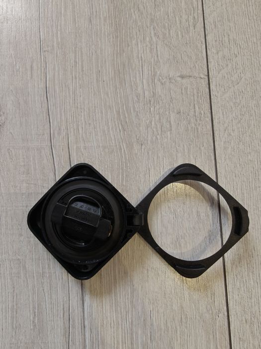 BMW korek wlewu oleju N45 N46 N52 e90 E91 oryginalny