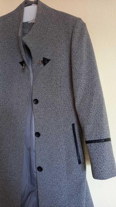 Lekki płaszczyk z elegancką stójką , rozmiar 38