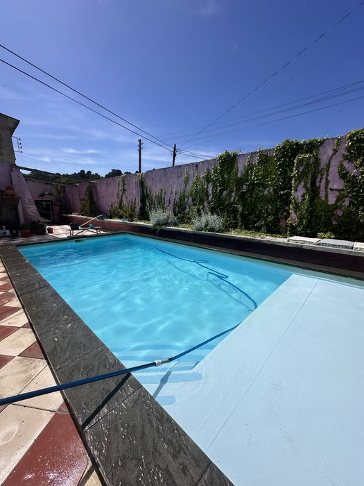 Limpeza e manutenção de piscinas