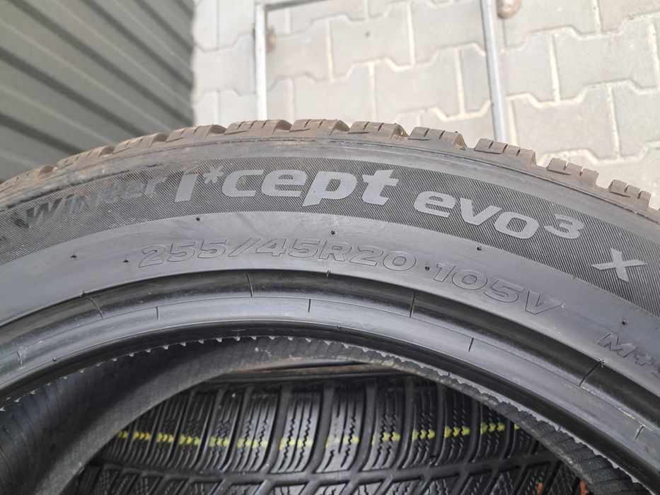 Резина зимова, Hankook Winter I'Cept Evo 3X 255\45 R20 (арт.17404)