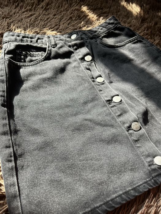 Жіноча джинсова спідниця