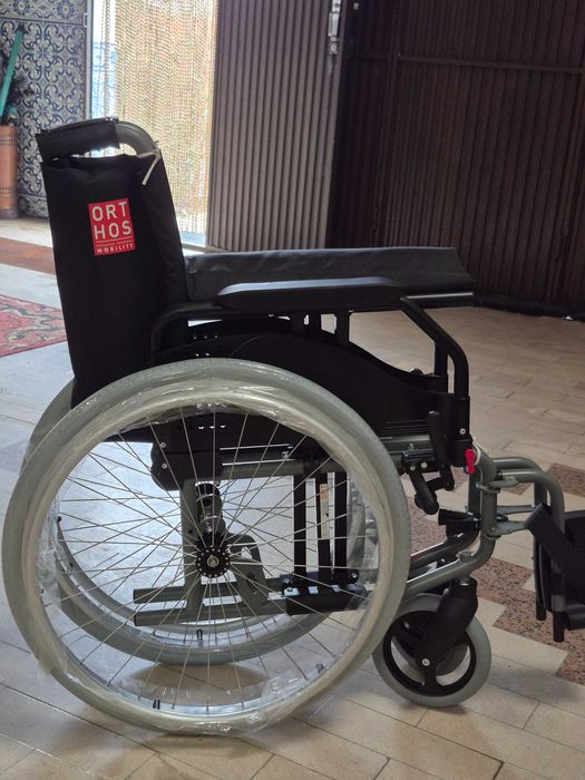 ORTHOS - Cadeira de Rodas Celta 46