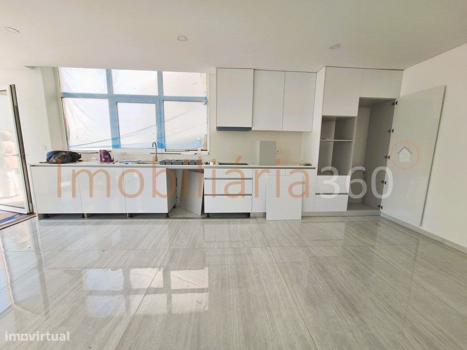 **Apartamento T3 Novo em Vilela-Paredes: Conforto e Modernidade ao ...